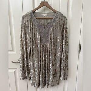 Indigo Soul Silver Tan velvet burnout top embroidery sheer sz L notched collar